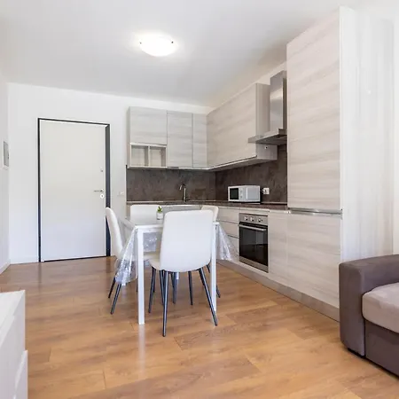 Apartamento Comfort House In Centro Wifi, Box, Ascensore *