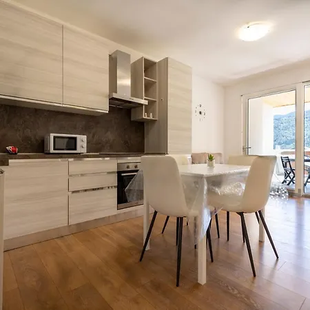Apartamento Comfort House In Centro Wifi, Box, Ascensore *