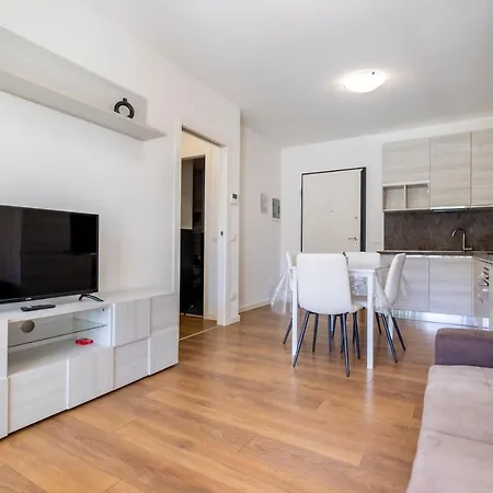 Comfort House In Centro + Box * Clusone